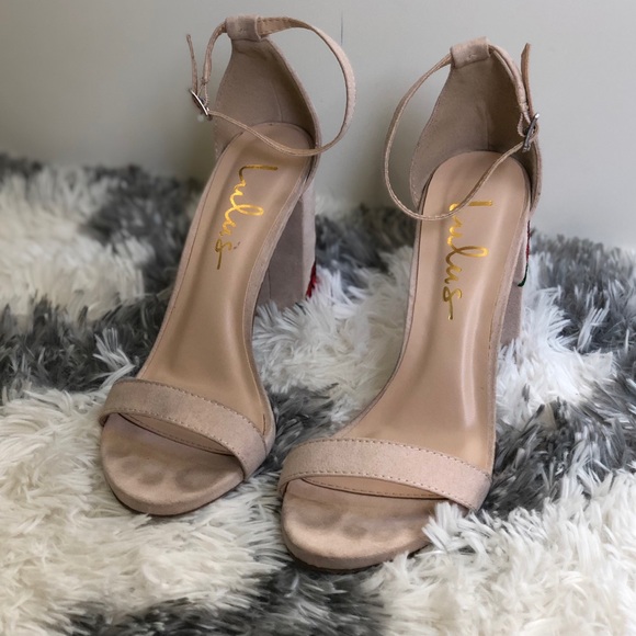 CLOSET CLOSING - Picture 3 of 4